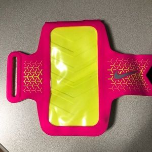 Nike Arm Band